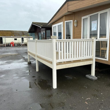 UPVC Front Decking (1)